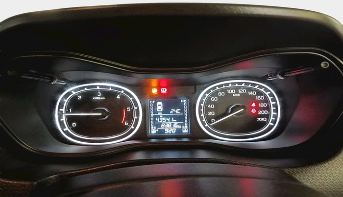 2016 Maruti Vitara Brezza ZDI PLUS DUAL TONE, Diesel, Manual, 83,816 km, interior