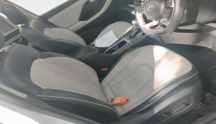 2022 Hyundai Creta SX (O) AT 1.5 DIESEL, Diesel, Automatic, 84,737 km, interior