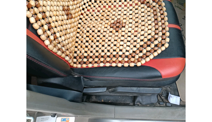 2016 Mahindra Kuv100 K8 D 6 STR, Diesel, Manual, 61,214 km, interior