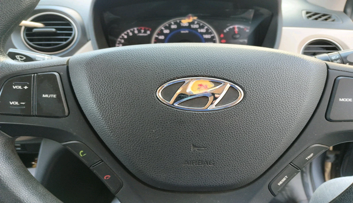 2017 Hyundai Grand i10 SPORTZ 1.2 KAPPA VTVT, Petrol, Manual, 8,052 km, interior