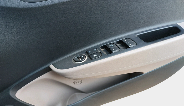 2017 Hyundai Grand i10 SPORTZ 1.2 KAPPA VTVT, Petrol, Manual, 8,052 km, interior