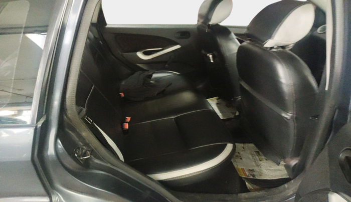 2011 Ford Figo LXI 1.2 PETROL, Petrol, Manual, 1,14,632 km, interior