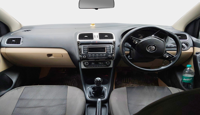 2014 Volkswagen Polo HIGHLINE1.5L, Diesel, Manual, 89,438 km, interior