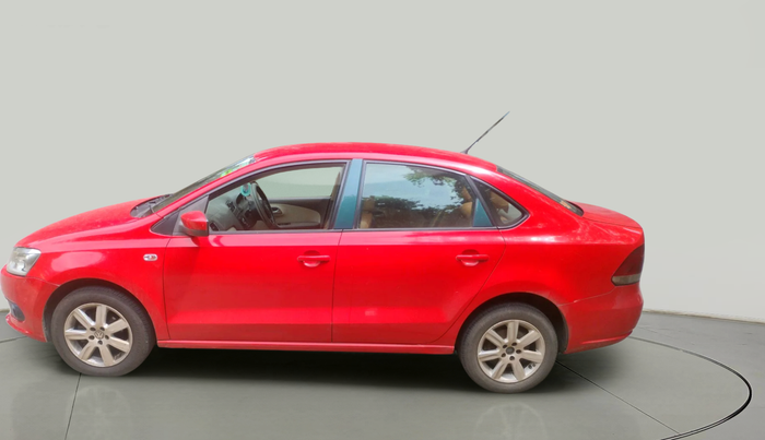 2011 Volkswagen Vento HIGHLINE 1.6 MPI, Petrol, Manual, 86,092 km, exterior