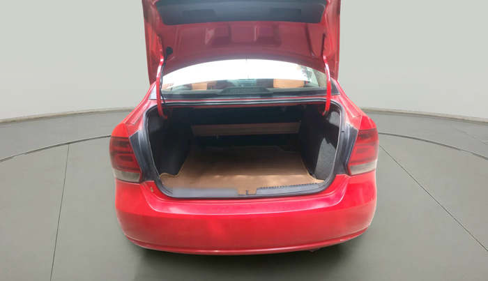 2011 Volkswagen Vento HIGHLINE 1.6 MPI, Petrol, Manual, 86,092 km, exterior