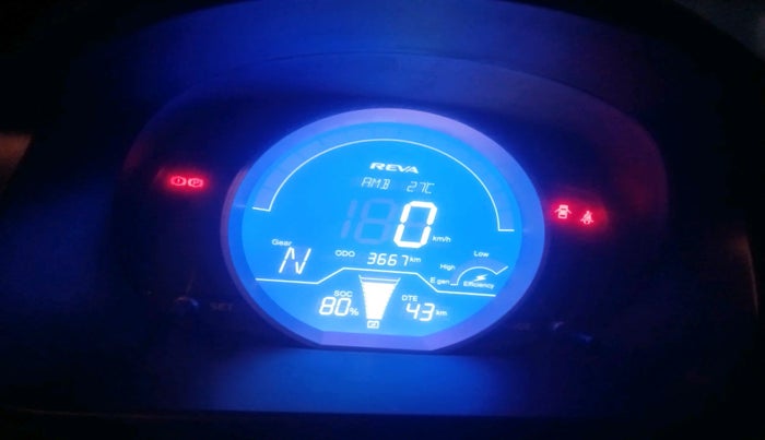 2015 Mahindra E2O T2, Electric, Automatic, 3,667 km, interior