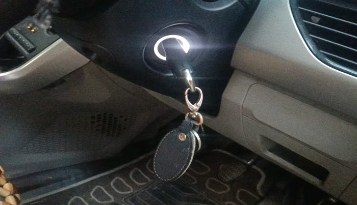 2018 Tata NEXON XM PETROL, Petrol, Manual, 29,282 km, interior