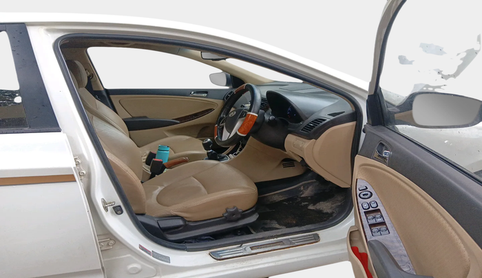 2012 Hyundai Verna FLUIDIC 1.6 CRDI SX OPT, Diesel, Manual, 76,225 km, interior