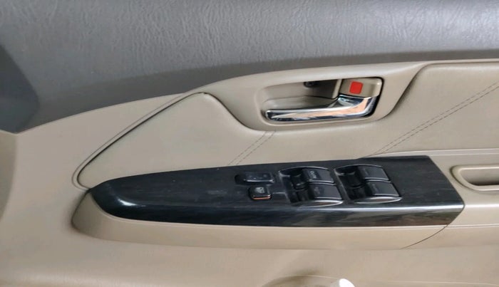 2012 Toyota Fortuner 3.0 4X2 AT, Diesel, Automatic, 1,55,203 km, interior