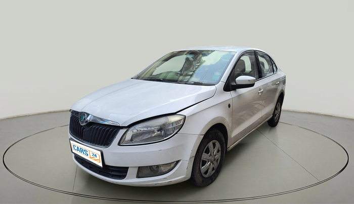 2012 Skoda Rapid AMBITION 1.6 TDI CR MT PLUS, Diesel, Manual, 1,52,999 km, exterior