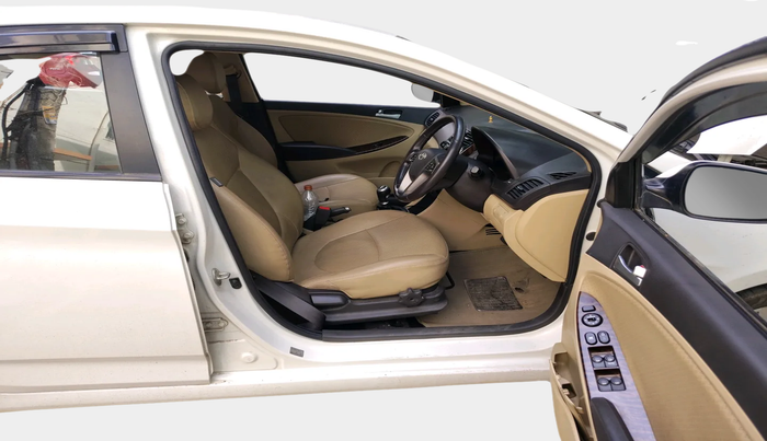 2016 Hyundai Verna 1.6 VTVT SX, Petrol, Manual, 60,653 km, interior