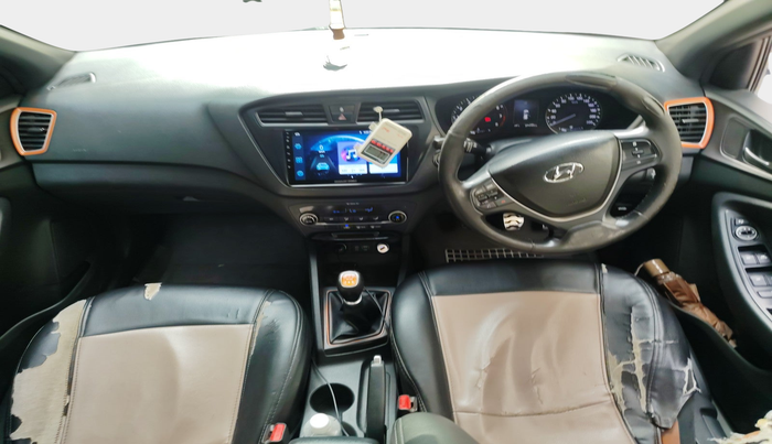 2016 Hyundai i20 Active 1.2 SX, Petrol, Manual, 1,55,246 km, interior