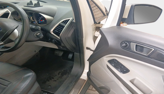 2015 Ford Ecosport TITANIUM 1.5L PETROL AT, Petrol, Automatic, 60,164 km, interior