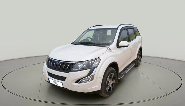 2017 Mahindra XUV500 W6, Diesel, Manual, 1,66,233 km, exterior