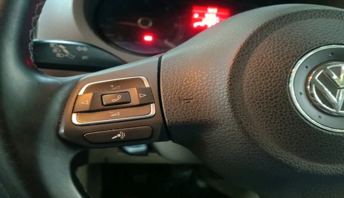 2012 Volkswagen Vento HIGHLINE DIESEL 1.6, Diesel, Manual, 1,37,501 km, interior