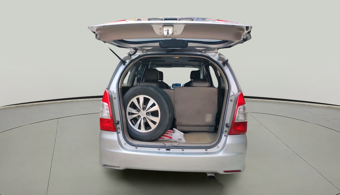 2015 Toyota Innova 2.5 ZX 7 STR, Diesel, Manual, 1,24,450 km, exterior