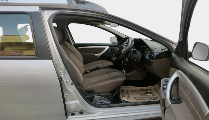 2018 Renault Duster 110 PS RXZ 4X2 AMT DIESEL, Diesel, Automatic, 68,806 km, interior