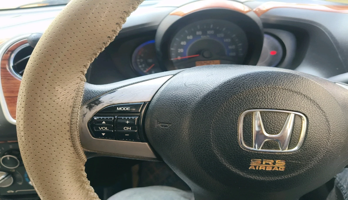 2014 Honda Mobilio 1.5L I-DTEC V, Diesel, Manual, 92,527 km, interior