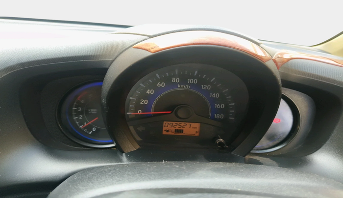 2014 Honda Mobilio 1.5L I-DTEC V, Diesel, Manual, 92,527 km, interior