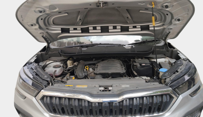 2022 Skoda KUSHAQ AMBITION 1.0L TSI MT, Petrol, Manual, 14,110 km, exterior