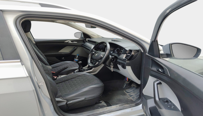 2022 Skoda KUSHAQ AMBITION 1.0L TSI MT, Petrol, Manual, 14,110 km, interior