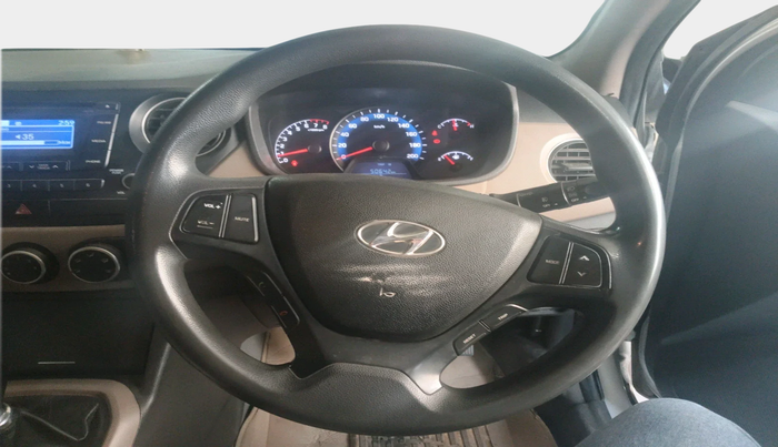 2015 Hyundai Xcent S 1.2, Petrol, Manual, 1,83,143 km, interior