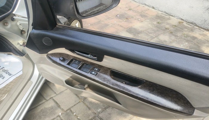 2013 Maruti SX4 VXI CNG, Petrol, Manual, 44,922 km, interior