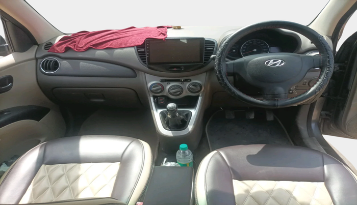 2011 Hyundai i10 MAGNA 1.2, Petrol, Manual, 74,122 km, interior