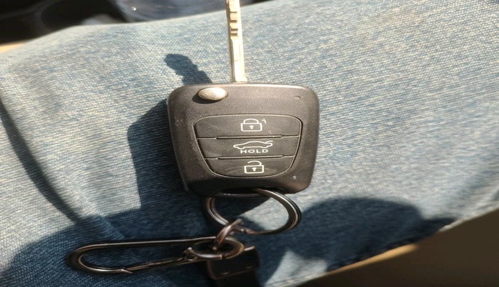 2014 Hyundai i10 SPORTZ 1.1, Petrol, Manual, 28,696 km, interior