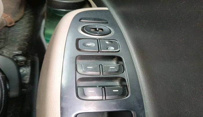 2014 Hyundai Xcent SX 1.2 (O), Petrol, Manual, 99,256 km, interior