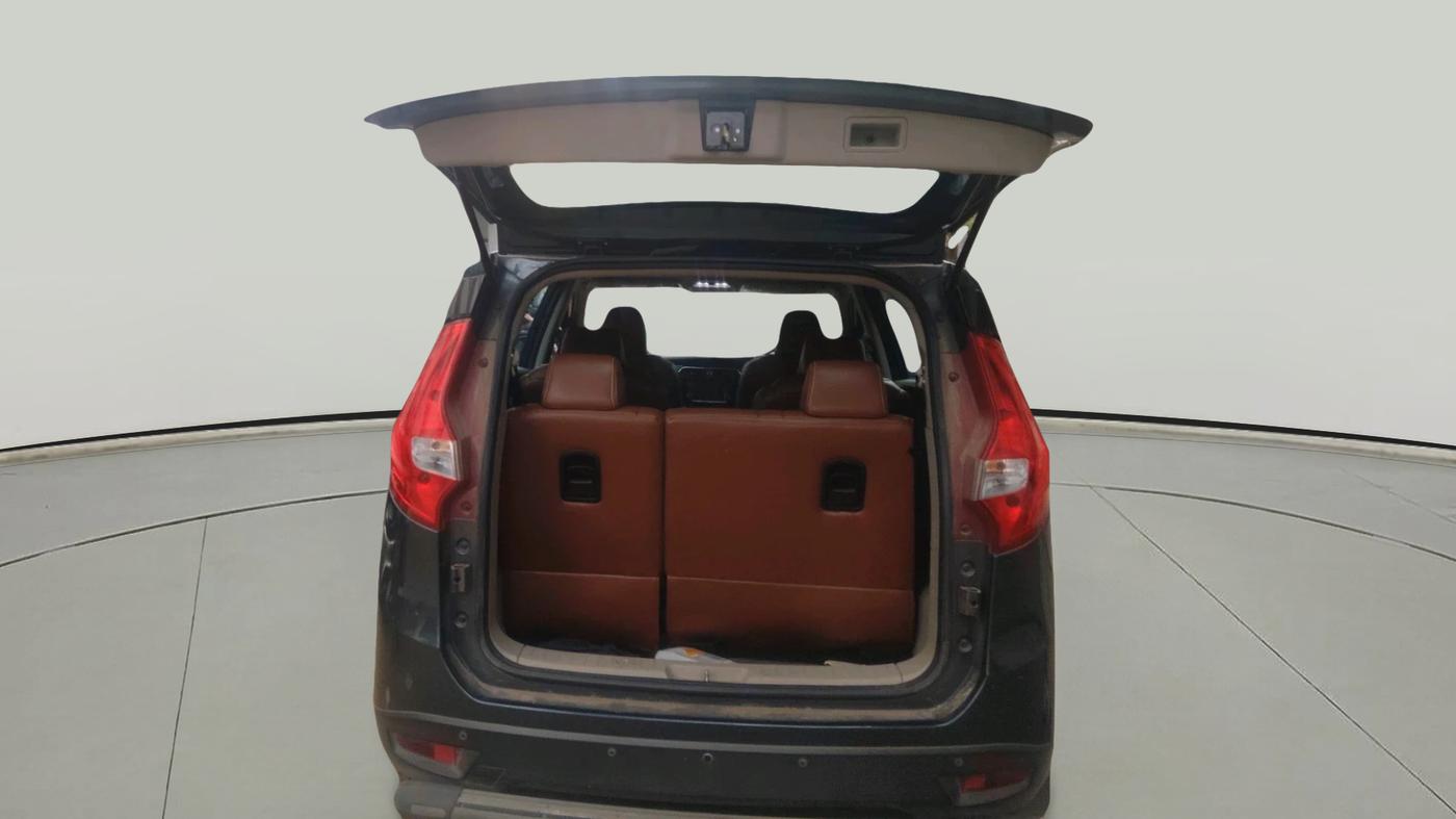 2018 Mahindra MARAZZO M6 7 STR, Diesel, Manual, 83,000 km, exterior