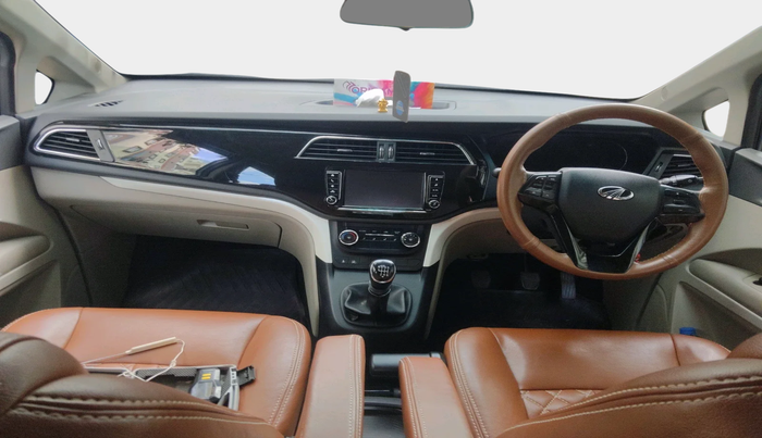 2018 Mahindra MARAZZO M6 7 STR, Diesel, Manual, 82,862 km, interior