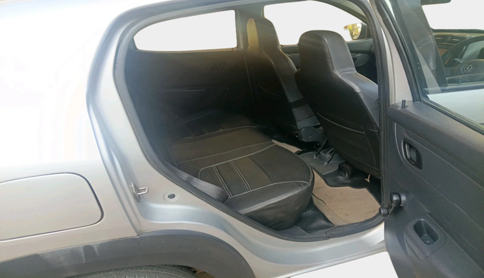 2016 Renault Kwid RXT 1.0, Petrol, Manual, 48,062 km, interior