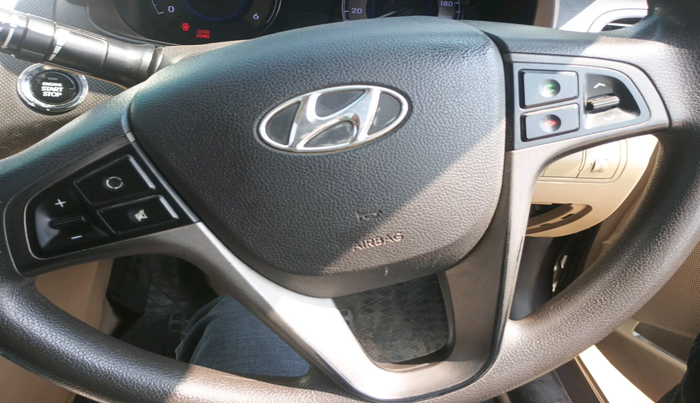 2015 Hyundai Verna FLUIDIC 1.6 CRDI S(O) 4S, Diesel, Manual, 90,315 km, interior