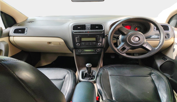 2011 Volkswagen Vento HIGHLINE 1.6 MPI, Petrol, Manual, 55,329 km, interior