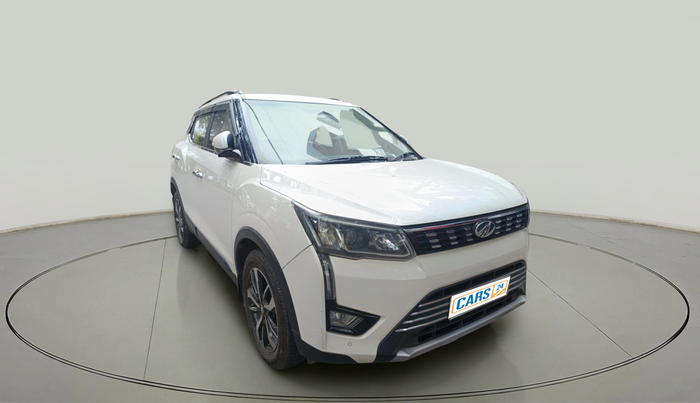 2020 Mahindra XUV300 W8 1.5 DIESEL AMT, Diesel, Automatic, 91,816 km, exterior