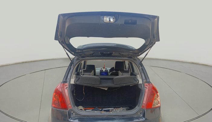 2011 Maruti Swift VXI, Petrol, Manual, 1,35,864 km, exterior