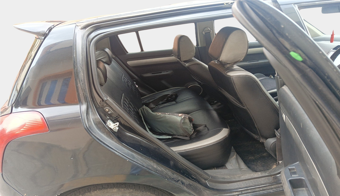 2011 Maruti Swift VXI, Petrol, Manual, 1,35,864 km, interior