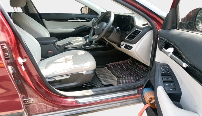 2023 KIA SELTOS HTX PETROL 1.5, Petrol, Manual, 37,389 km, interior