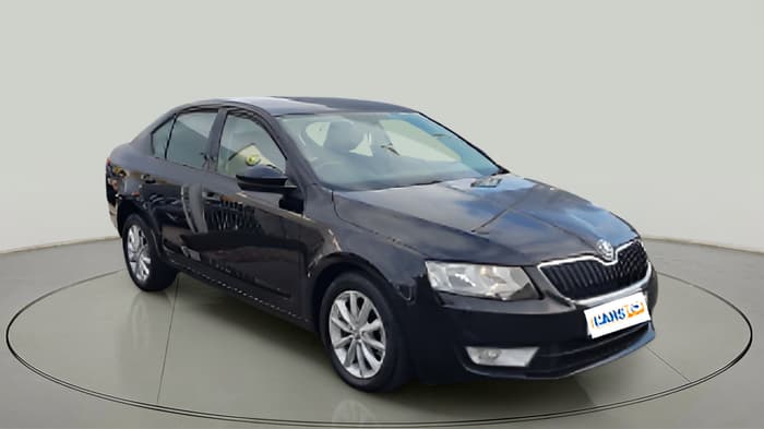 2017 Skoda Octavia STYLE 1.8 TSI AT, Petrol, Automatic, 1,18,139 km, exterior