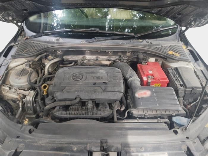 2017 Skoda Octavia STYLE 1.8 TSI AT, Petrol, Automatic, 1,18,139 km, exterior