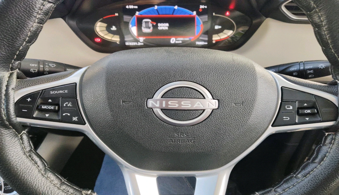 2022 Nissan MAGNITE XV MT, Petrol, Manual, 7,682 km, interior