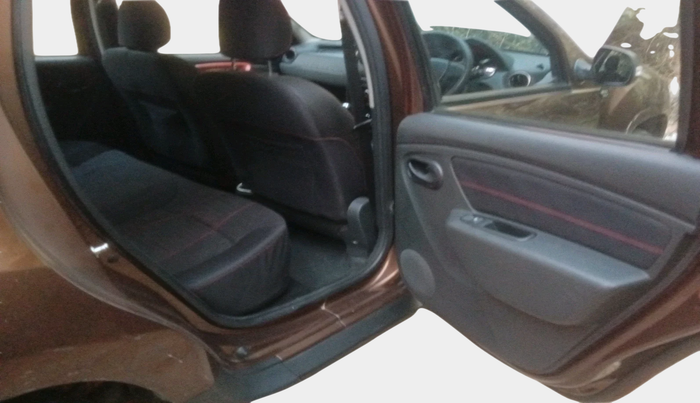 2016 Renault Duster 85 PS RXS MT DIESEL, Diesel, Manual, 53,962 km, interior