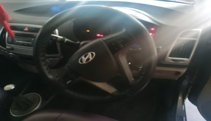 2013 Hyundai i20 SPORTZ 1.2, Petrol, Manual, 66,881 km, interior