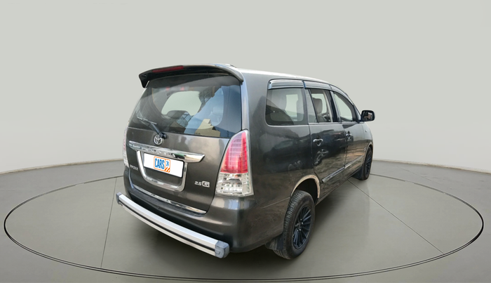 2011 Toyota Innova 2.5 G4 7 STR, Diesel, Manual, 1,41,374 km, exterior