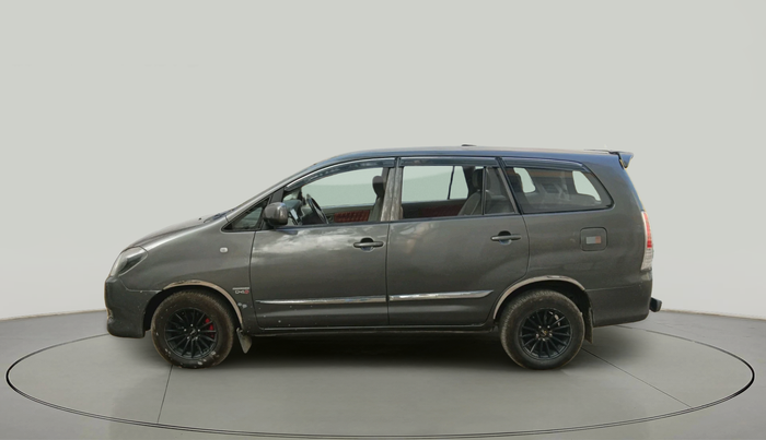 2011 Toyota Innova 2.5 G4 7 STR, Diesel, Manual, 1,41,374 km, exterior