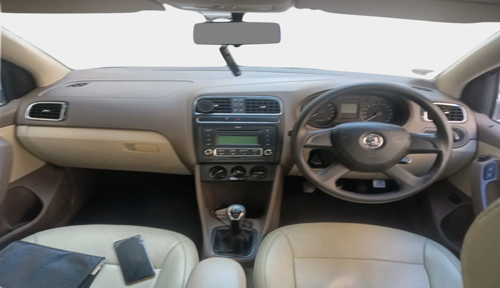 2013 Skoda Rapid AMBITION 1.6 TDI CR MT, Diesel, Manual, 1,16,500 km, interior