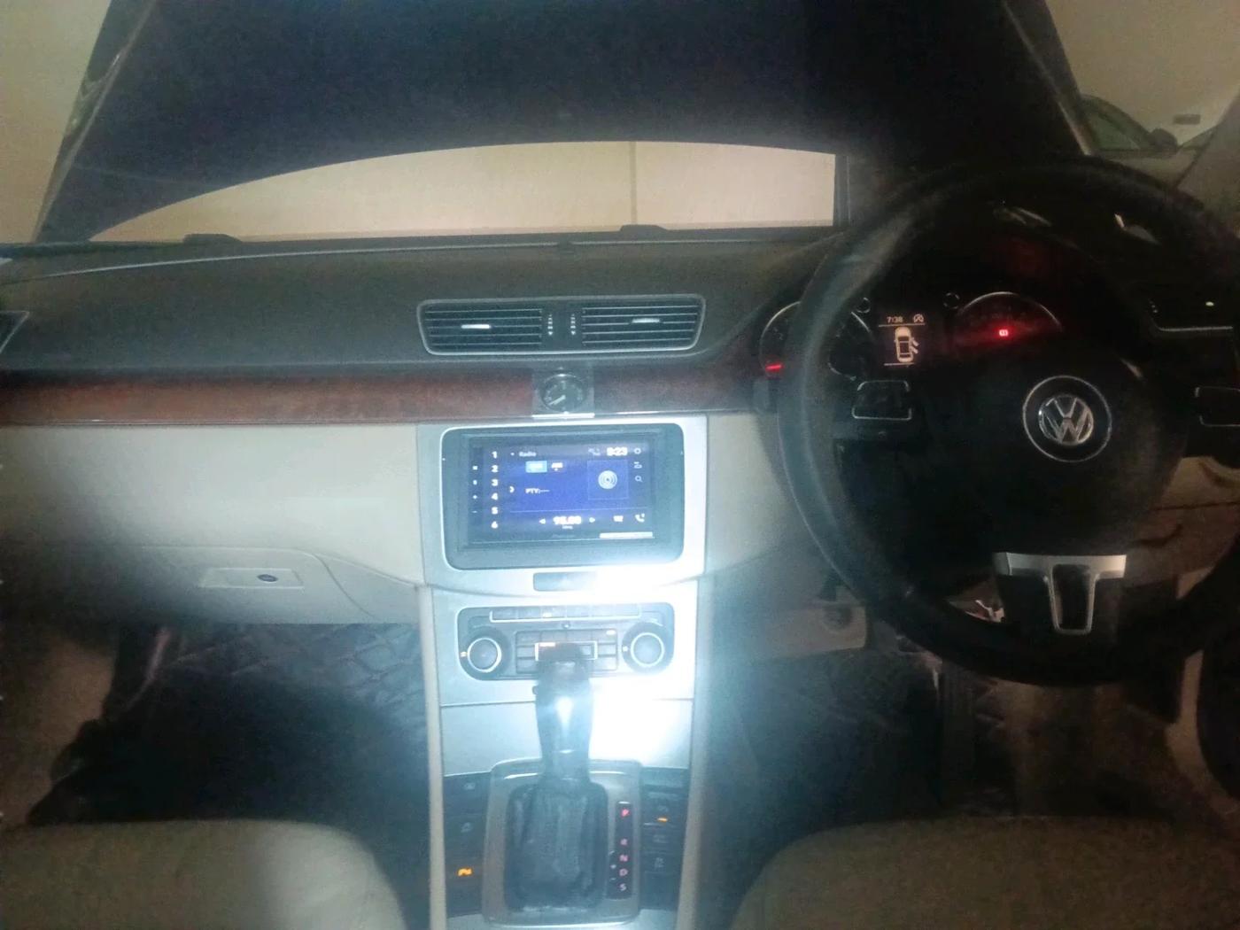 2011 Volkswagen Passat COMFORTLINE DSG, Diesel, Automatic, 1,10,919 km, interior