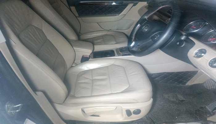 2011 Volkswagen Passat COMFORTLINE DSG, Diesel, Automatic, 1,10,919 km, interior