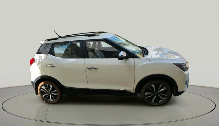 2021 Mahindra XUV300 W8 1.5 DIESEL, Diesel, Manual, 55,466 km, exterior